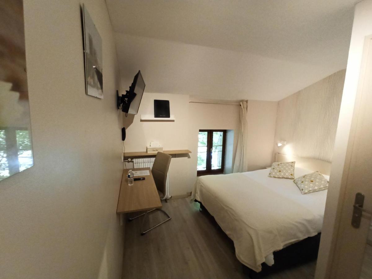 Logis Hotel Le Prince Noir Sérignac-sur-Garonne Εξωτερικό φωτογραφία