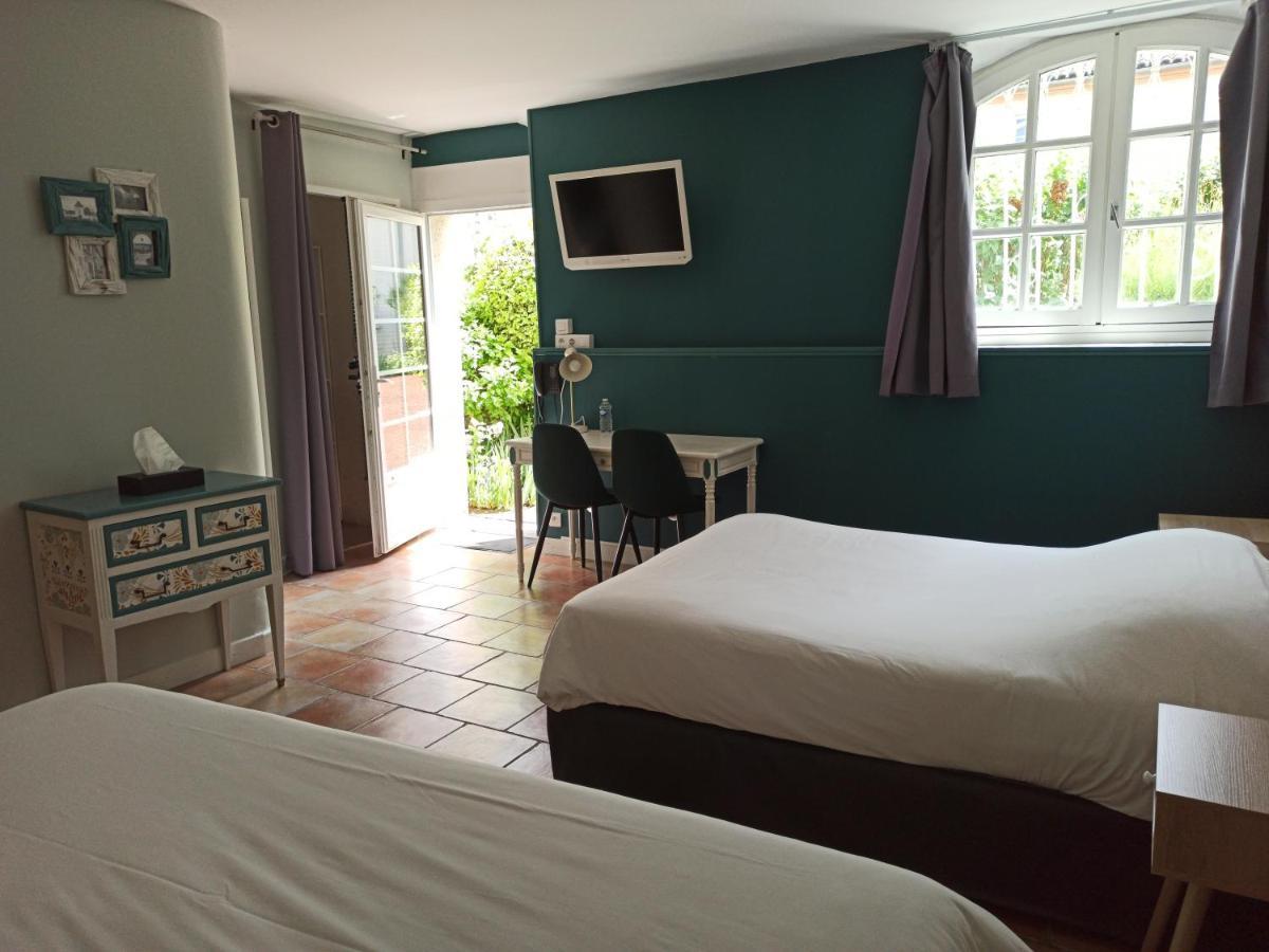 Logis Hotel Le Prince Noir Sérignac-sur-Garonne Εξωτερικό φωτογραφία