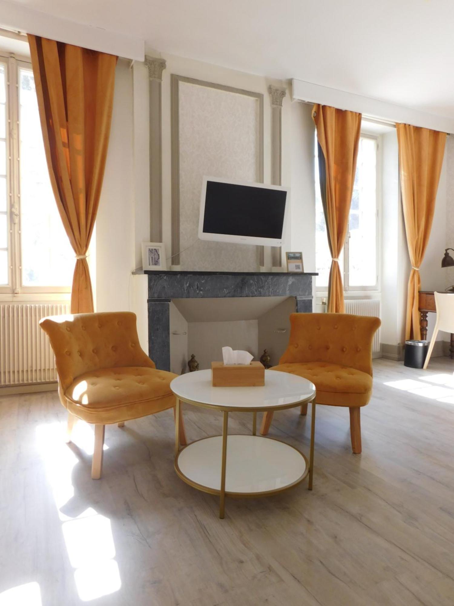 Logis Hotel Le Prince Noir Sérignac-sur-Garonne Εξωτερικό φωτογραφία