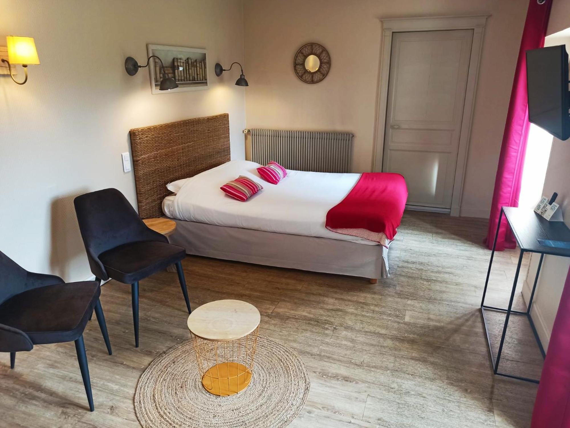 Logis Hotel Le Prince Noir Sérignac-sur-Garonne Εξωτερικό φωτογραφία