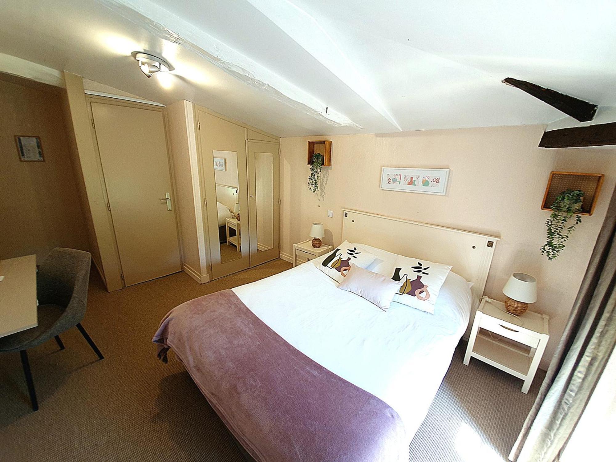 Logis Hotel Le Prince Noir Sérignac-sur-Garonne Εξωτερικό φωτογραφία