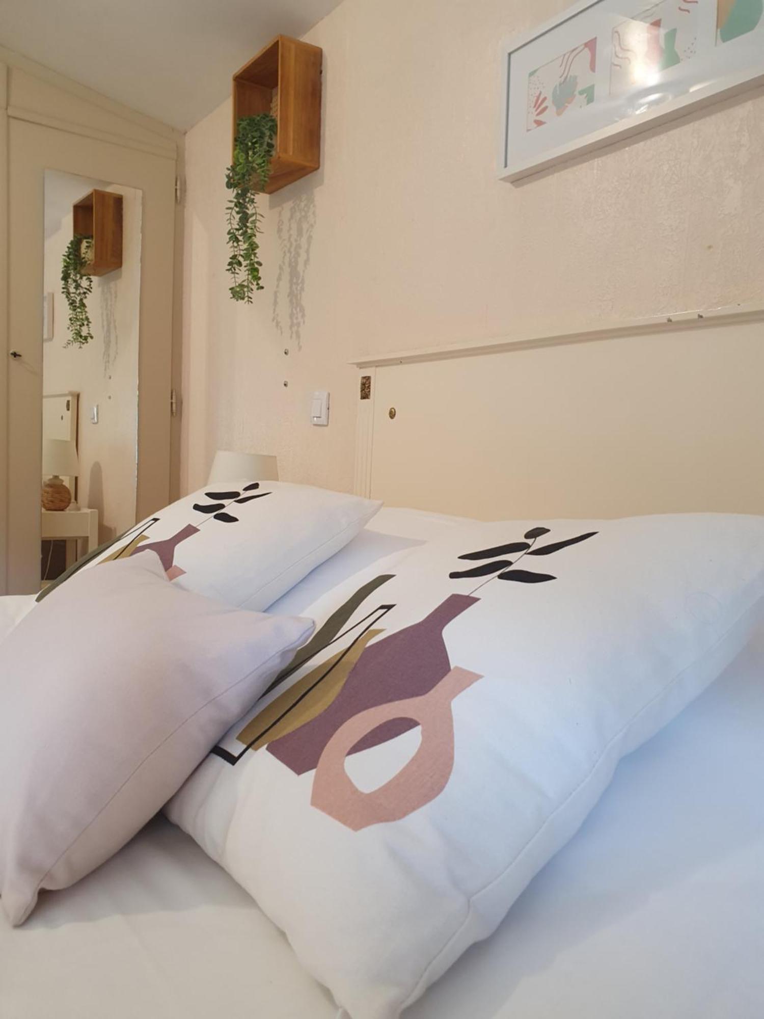 Logis Hotel Le Prince Noir Sérignac-sur-Garonne Εξωτερικό φωτογραφία