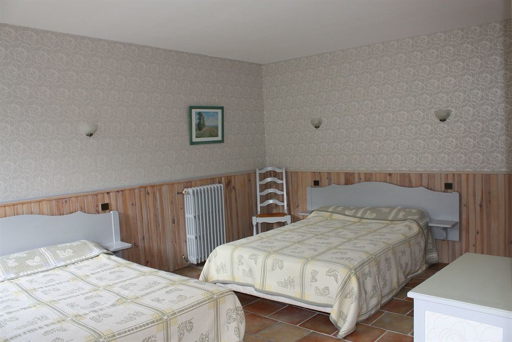Logis Hotel Le Prince Noir Sérignac-sur-Garonne Εξωτερικό φωτογραφία