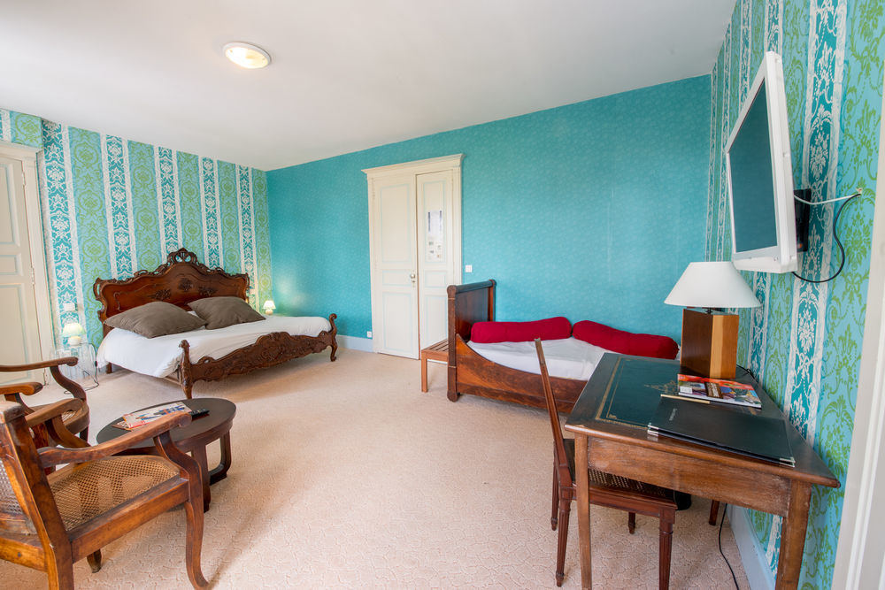 Logis Hotel Le Prince Noir Sérignac-sur-Garonne Εξωτερικό φωτογραφία